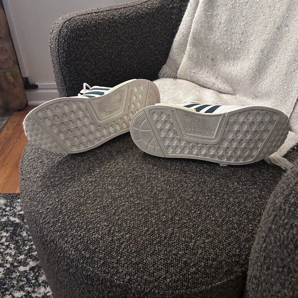 Women’s adidas NMD - Picture 2 of 4
